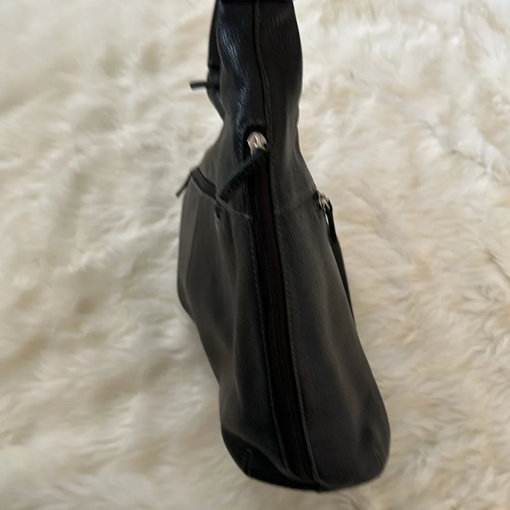 Tignanello pockets one